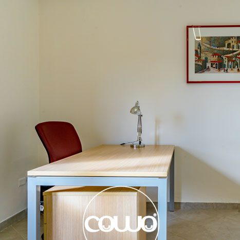 Scrivania allo spazio Coworking Crotone